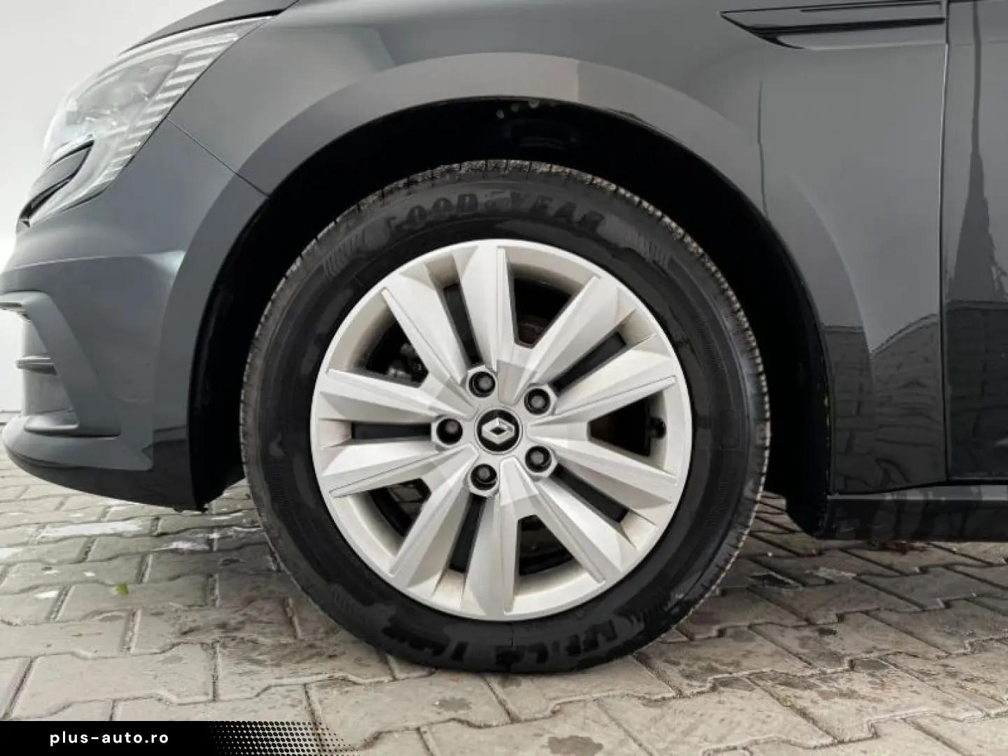 RENAULT MEGANE 1.3 TCe 140CP Zen EDC