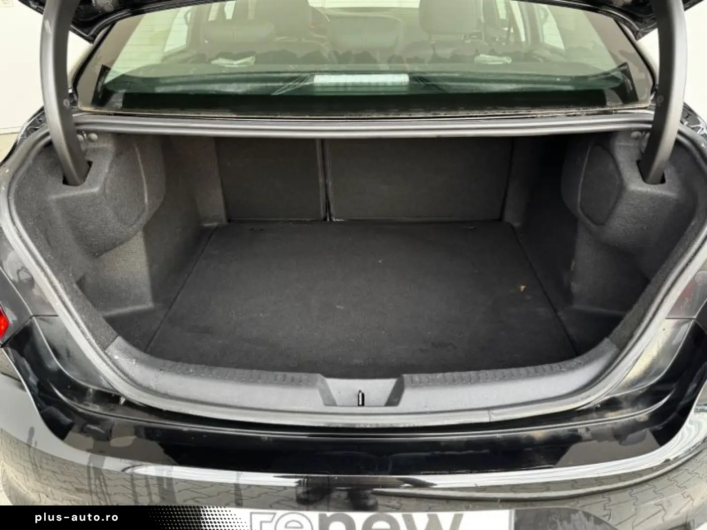 RENAULT MEGANE 1.3 TCe 140CP Zen EDC