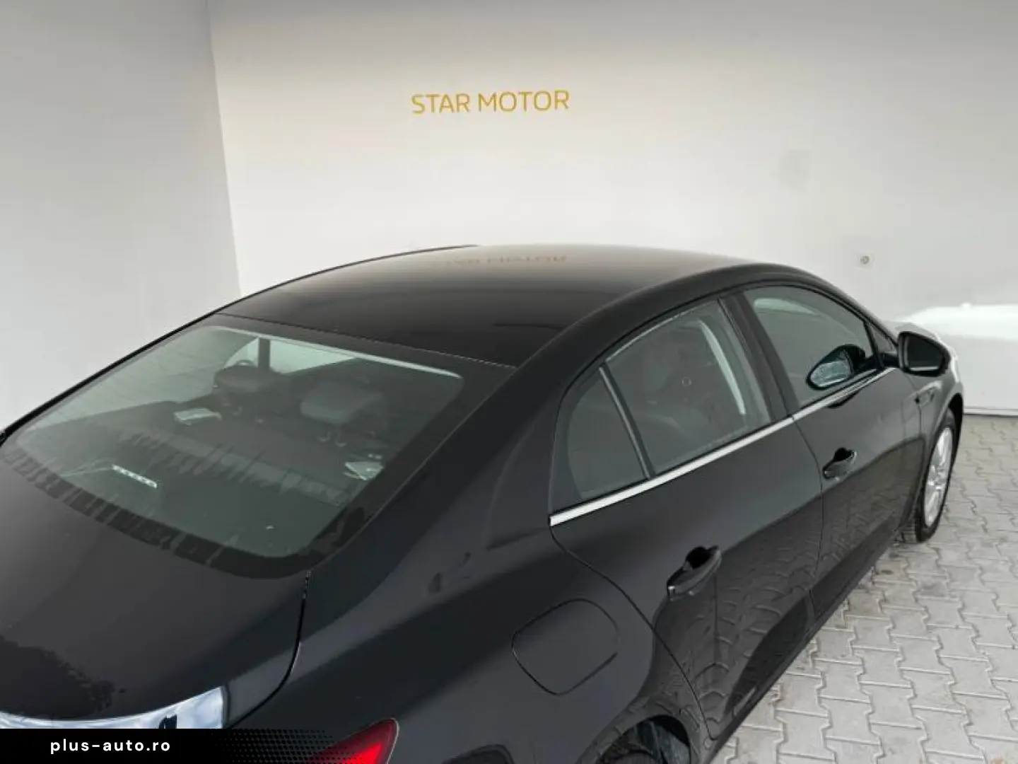 RENAULT MEGANE 1.3 TCe 140CP Zen EDC