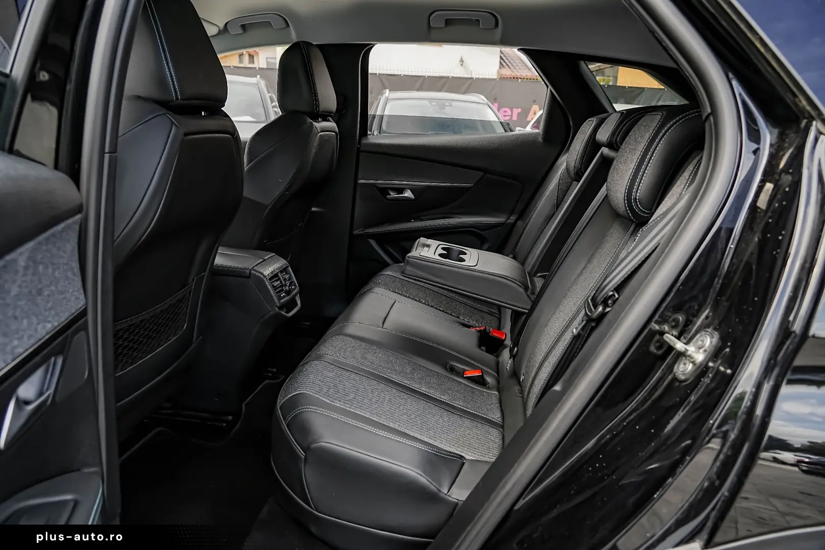 Peugeot 3008 Hybrid 225 e-EAT8 Allure Pack