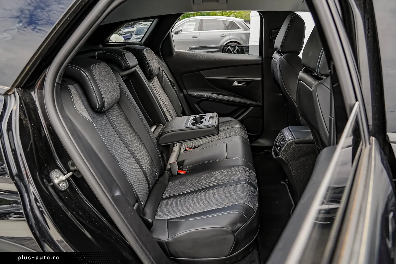 Peugeot 3008 Hybrid 225 e-EAT8 Allure Pack