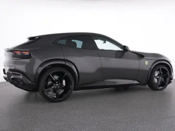 FERRARI Purosangue FULL CARBON