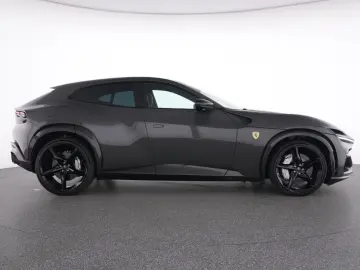 FERRARI Purosangue FULL CARBON