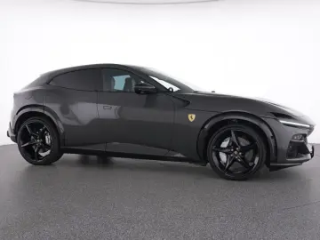 FERRARI Purosangue FULL CARBON