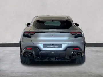 FERRARI Purosangue      Ferrari Frankfurt