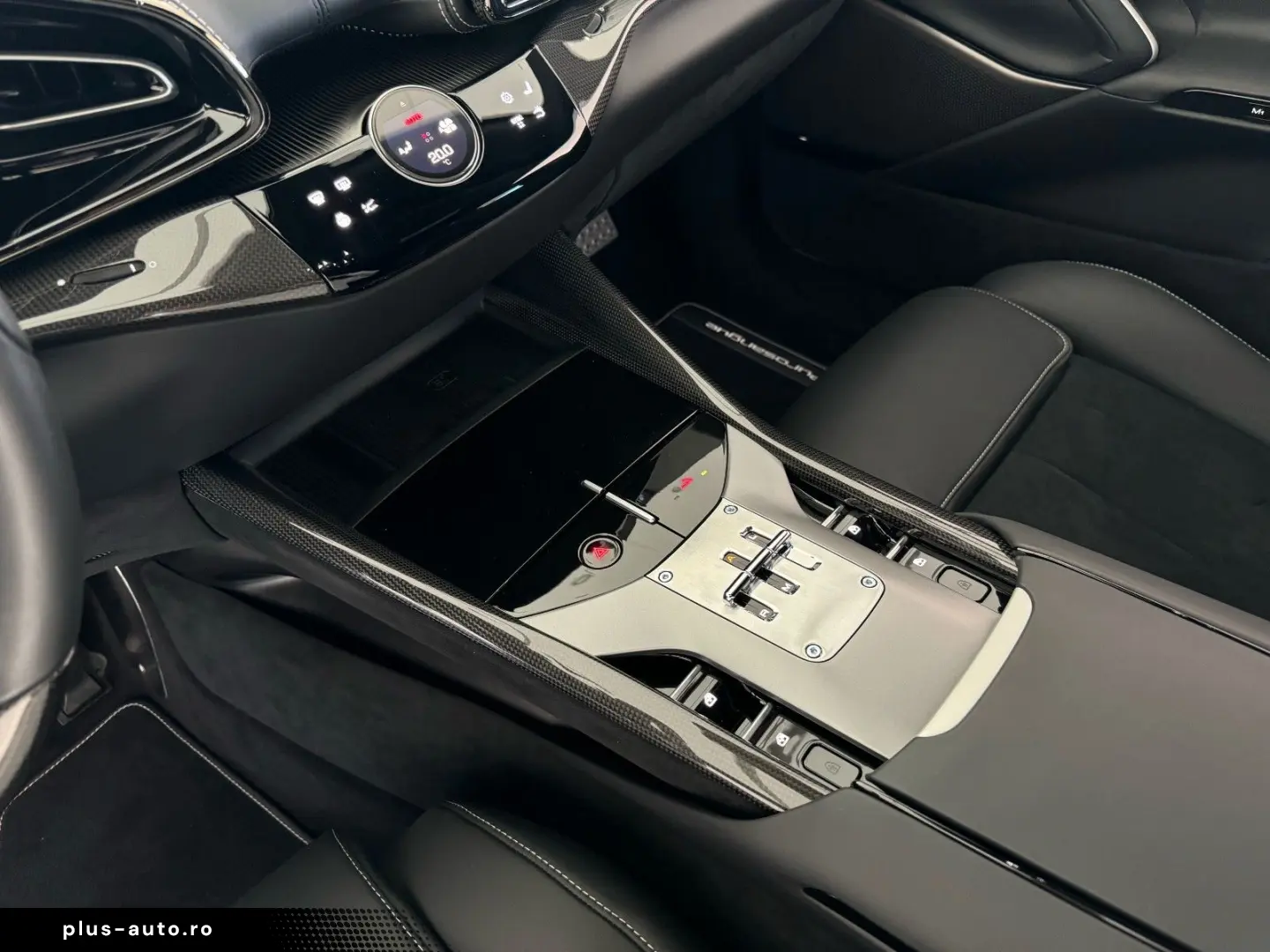 FERRARI Purosangue      Ferrari Frankfurt