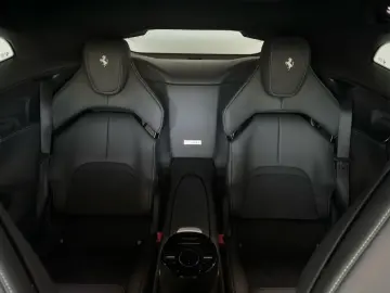 FERRARI Purosangue      Ferrari Frankfurt