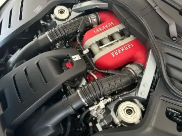 FERRARI Purosangue      Ferrari Frankfurt