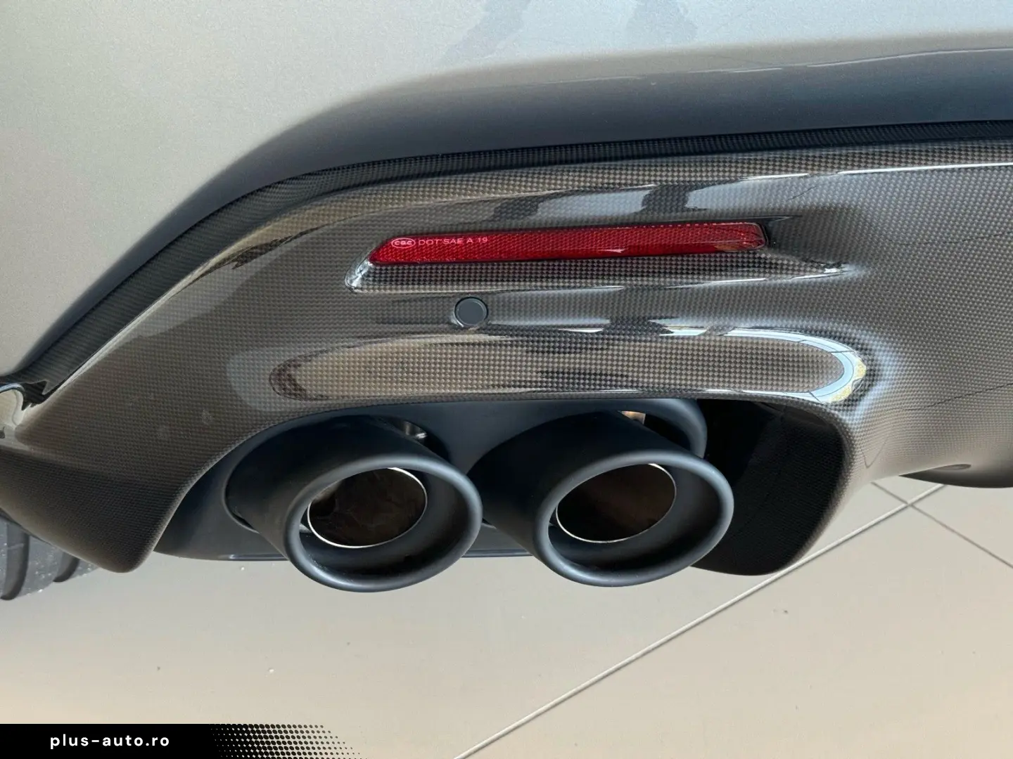 FERRARI Purosangue      Ferrari Frankfurt