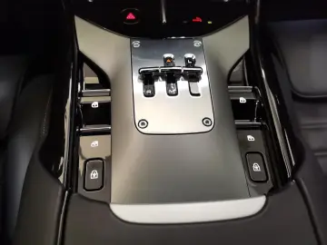 FERRARI Purosangue 6.5 V12 Matrix Lift 360  Massage