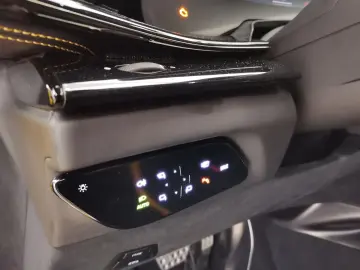 FERRARI Purosangue 6.5 V12 Matrix Lift 360  Massage