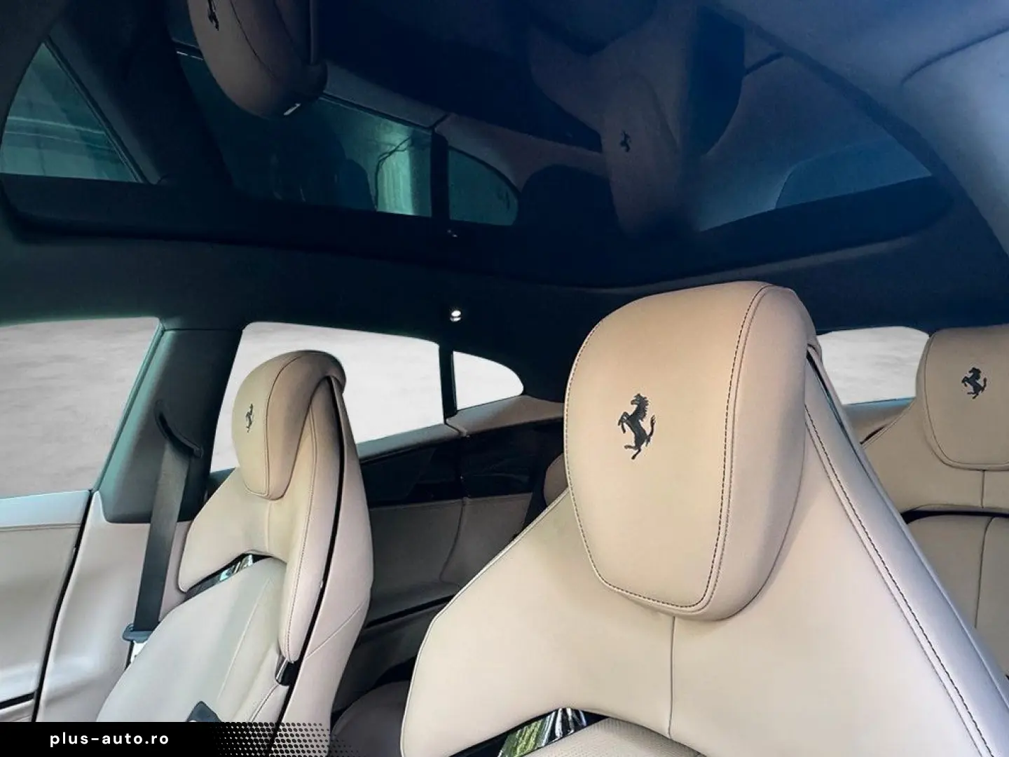 FERRARI Celeste Met. - Panorama -Massage Sitze vorn