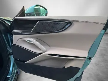 FERRARI Celeste Met. - Panorama -Massage Sitze vorn