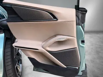 FERRARI Celeste Met. - Panorama -Massage Sitze vorn