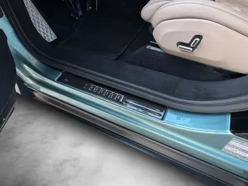 FERRARI Celeste Met. - Panorama -Massage Sitze vorn