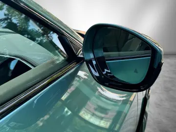 FERRARI Celeste Met. - Panorama -Massage Sitze vorn