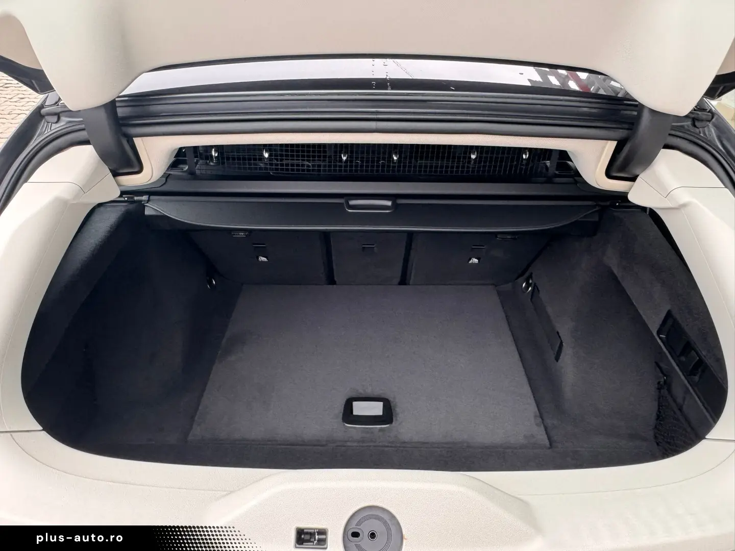 SERIA 3 2.0 320d 190CP Sport Line Shadow xDrive