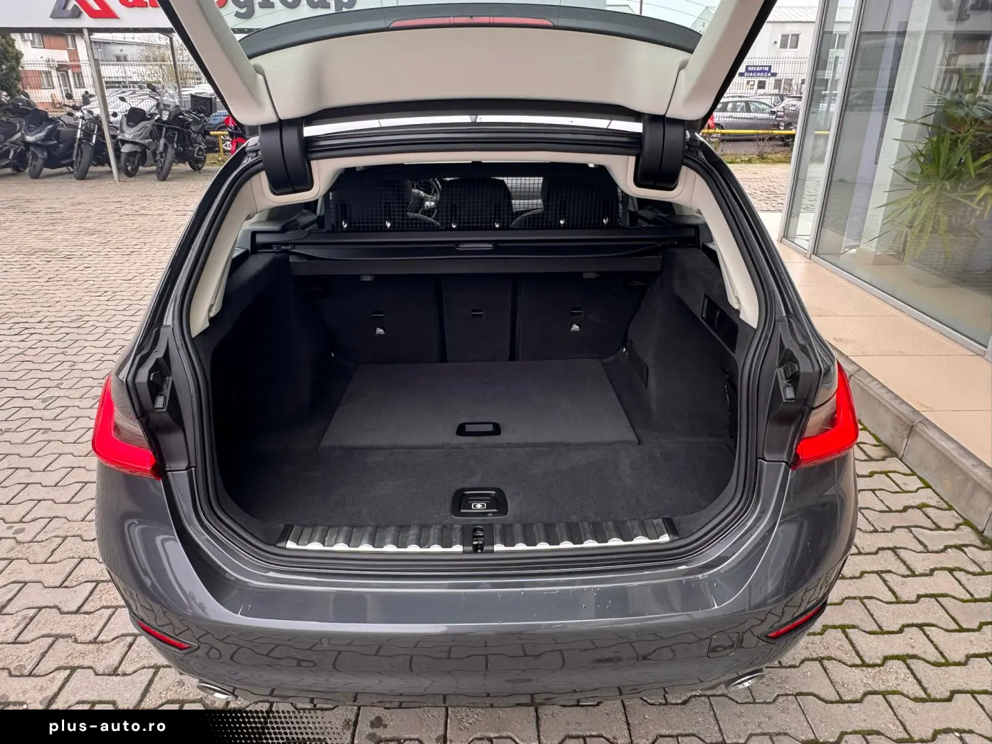 SERIA 3 2.0 320d 190CP Sport Line Shadow xDrive