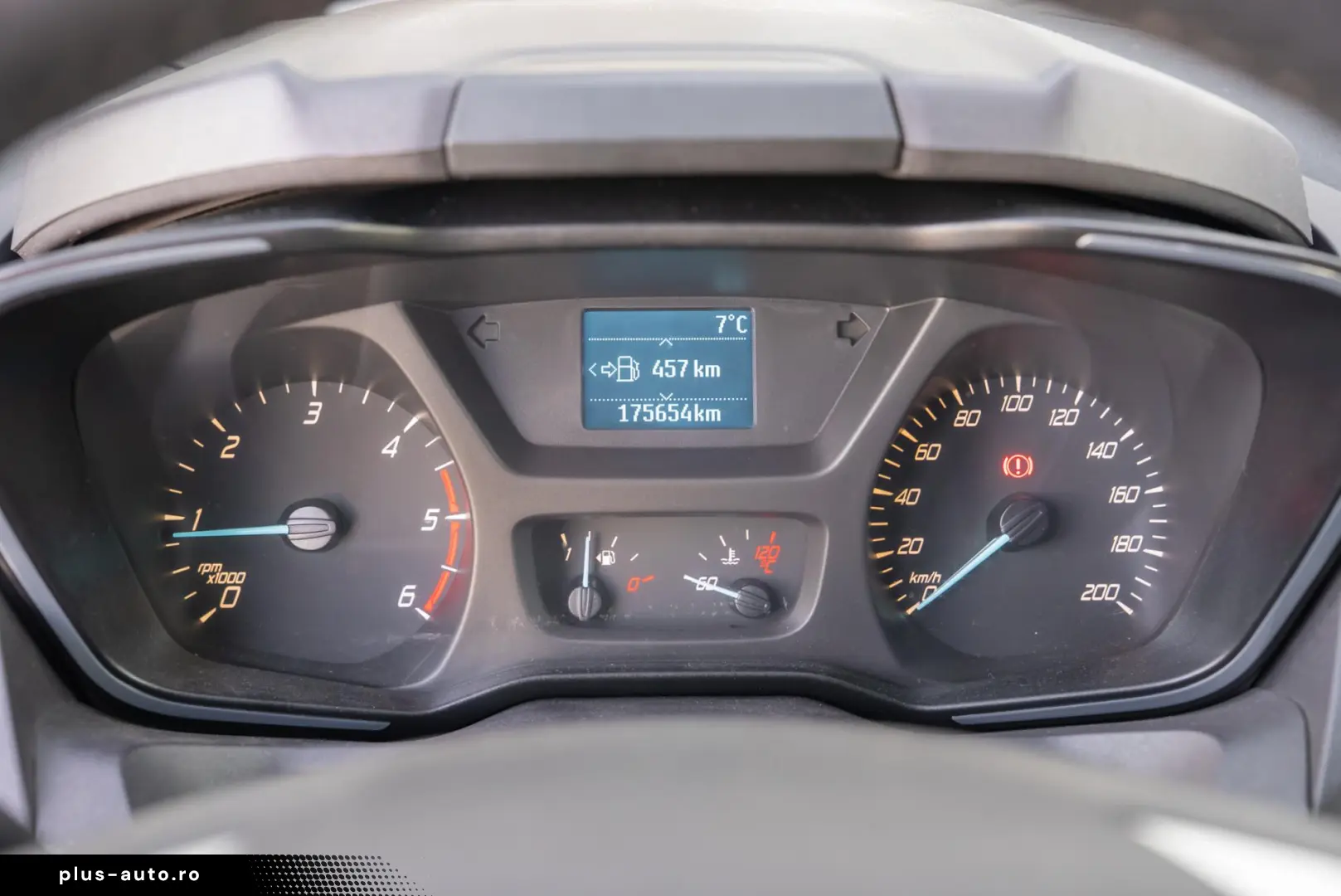 Ford Turneo Custom 2.2L Duratorq-TDCi(