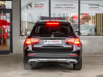 MERCEDES GLC