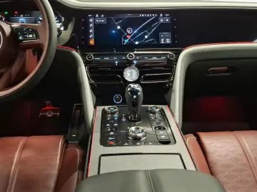 BENTLEY Flying Spur Mulliner