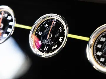 BENTLEY New Flying Spur S V8 MADE BY MULLINER   FULL