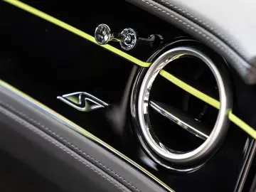 BENTLEY New Flying Spur S V8 MADE BY MULLINER   FULL