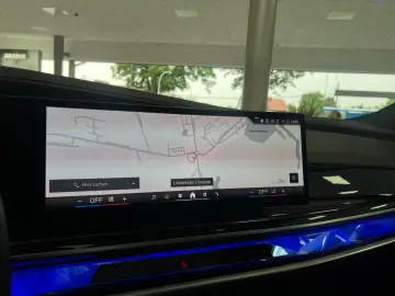 BMW 740 d xD M-Sport PANO-SKY ICONIC STHZG SOFT B&W