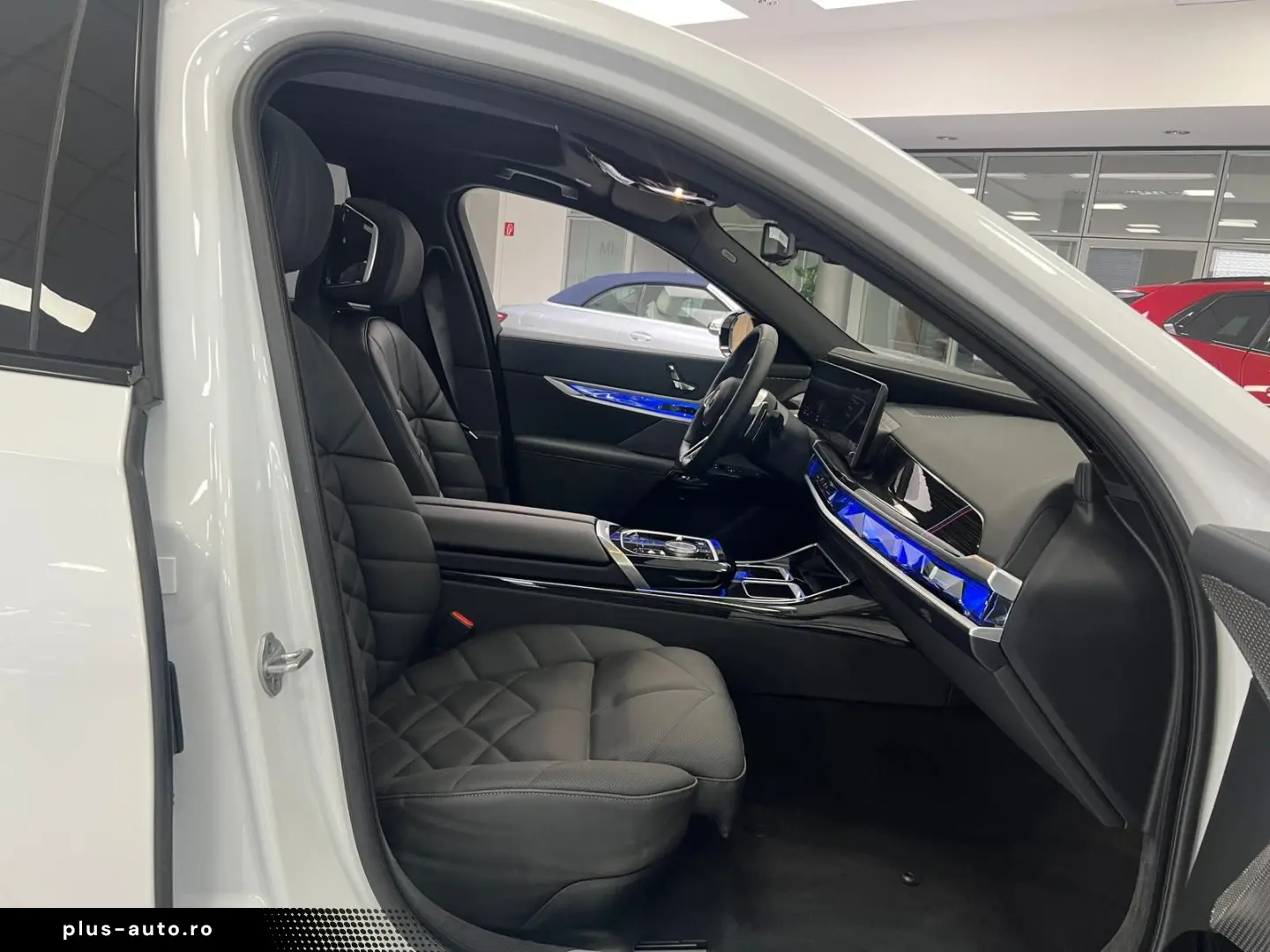 BMW 740 d xD M-Sport PANO-SKY ICONIC STHZG SOFT B&W