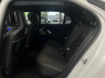 BMW 740 d xD M-Sport PANO-SKY ICONIC STHZG SOFT B&W