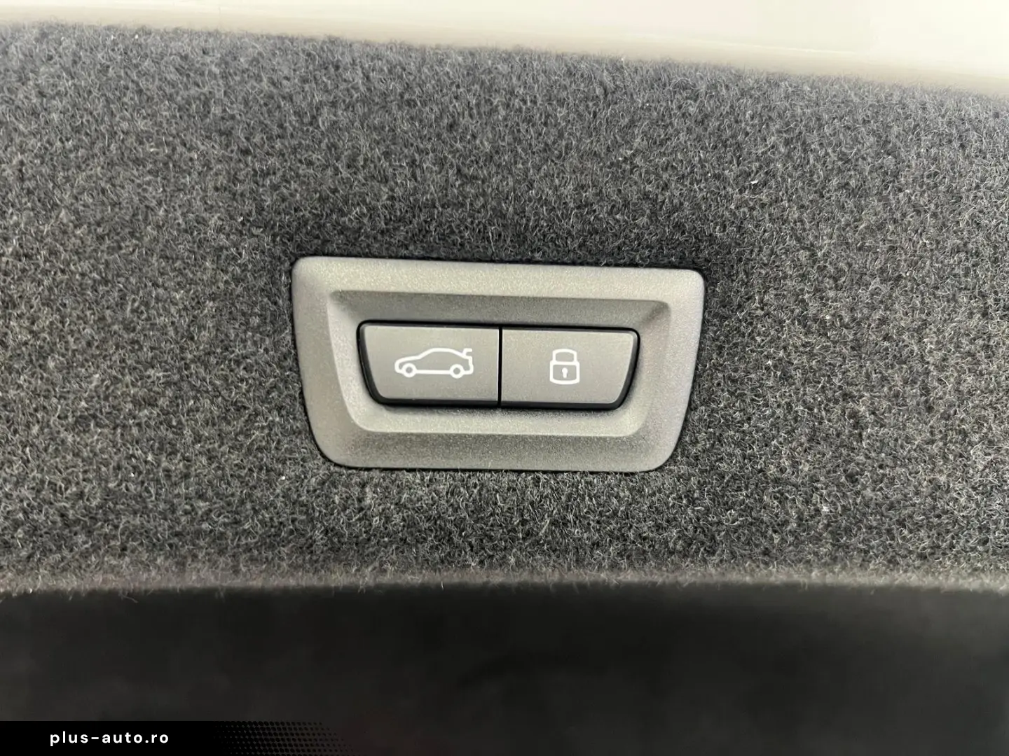 BMW 740 d xD M-Sport PANO-SKY ICONIC STHZG SOFT B&W