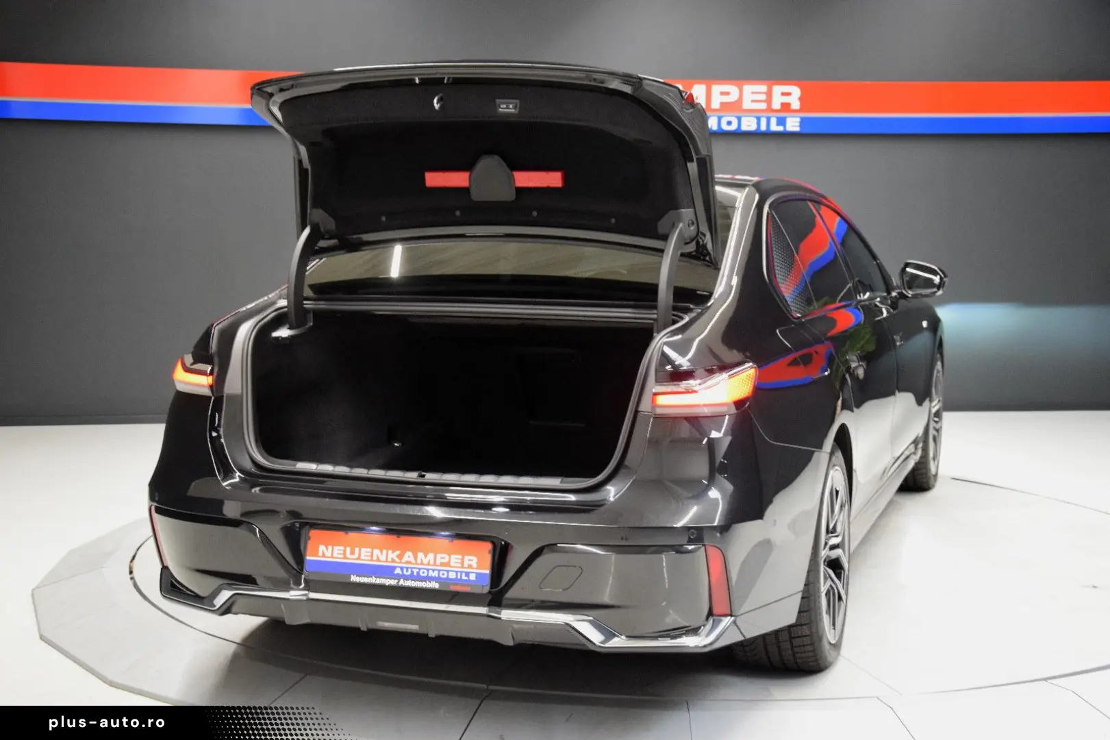 BMW 740 d xDrive M Sport Pano Memory B&W Soft-Close