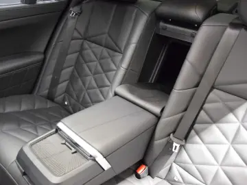 BMW 740 d xDrive M Sport Pano Memory B&W Soft-Close