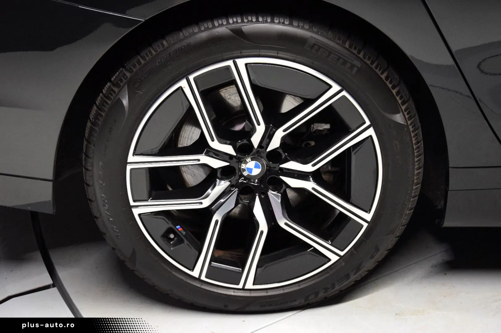 BMW 740 d xDrive M Sport Pano Memory B&W Soft-Close