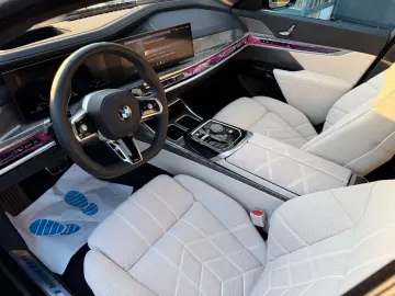 BMW 740 d xDrive M Sport Pro Fond Enter UPE 157.000€