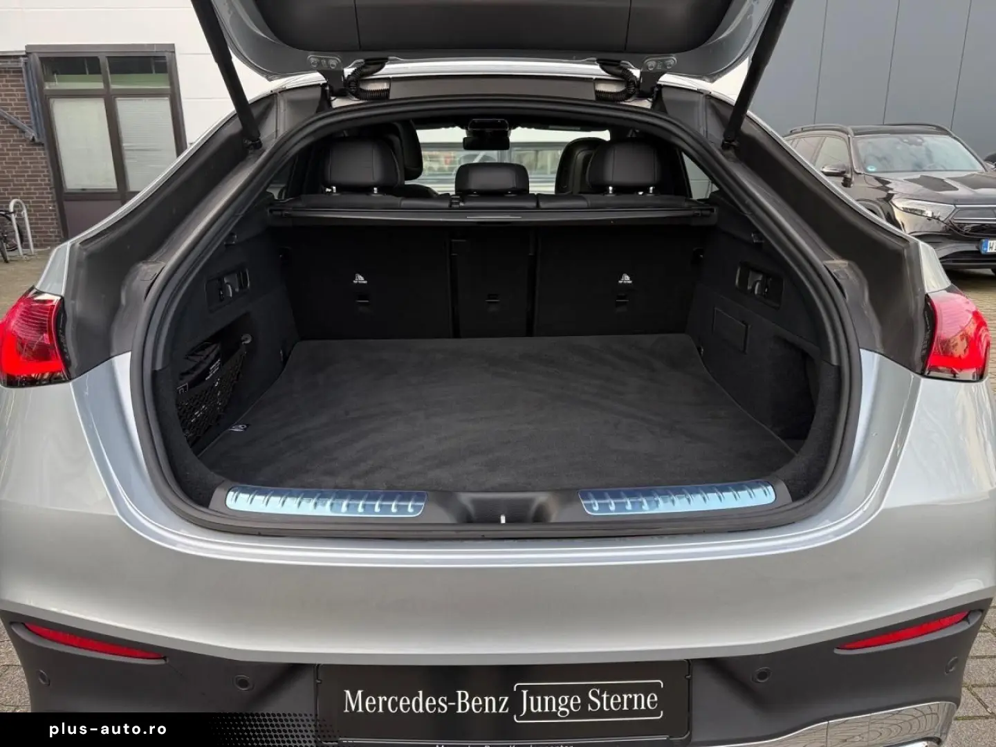 MERCEDES-BENZ GLC 300 d 4M Coupé AMG Pano AHK 360