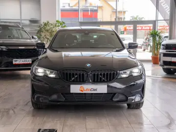 BMW Seria 3 330e 2.0 Plug-in Hybrid