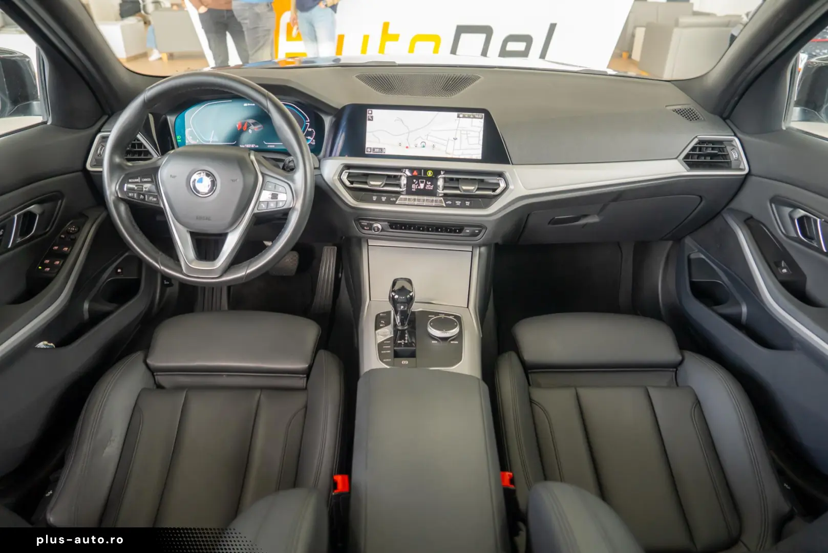 BMW Seria 3 330e 2.0 Plug-in Hybrid
