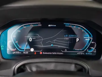 BMW Seria 3 330e 2.0 Plug-in Hybrid