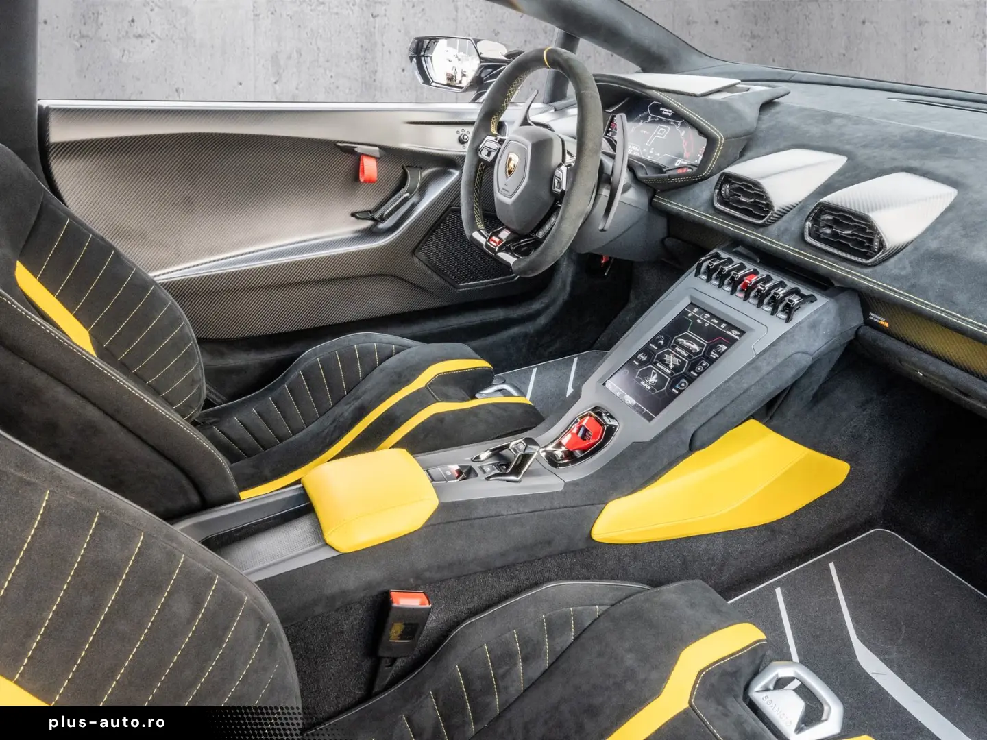 LAMBORGHINI Huracan STO Bianco Monocerus  Lifting System