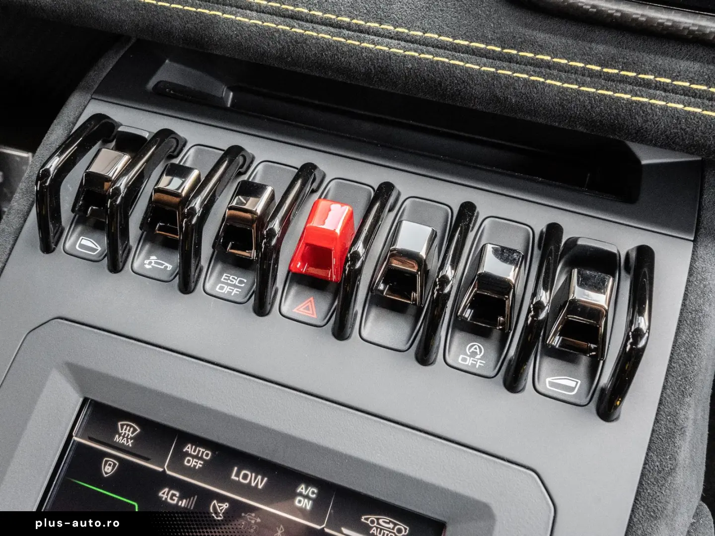 LAMBORGHINI Huracan STO Bianco Monocerus  Lifting System