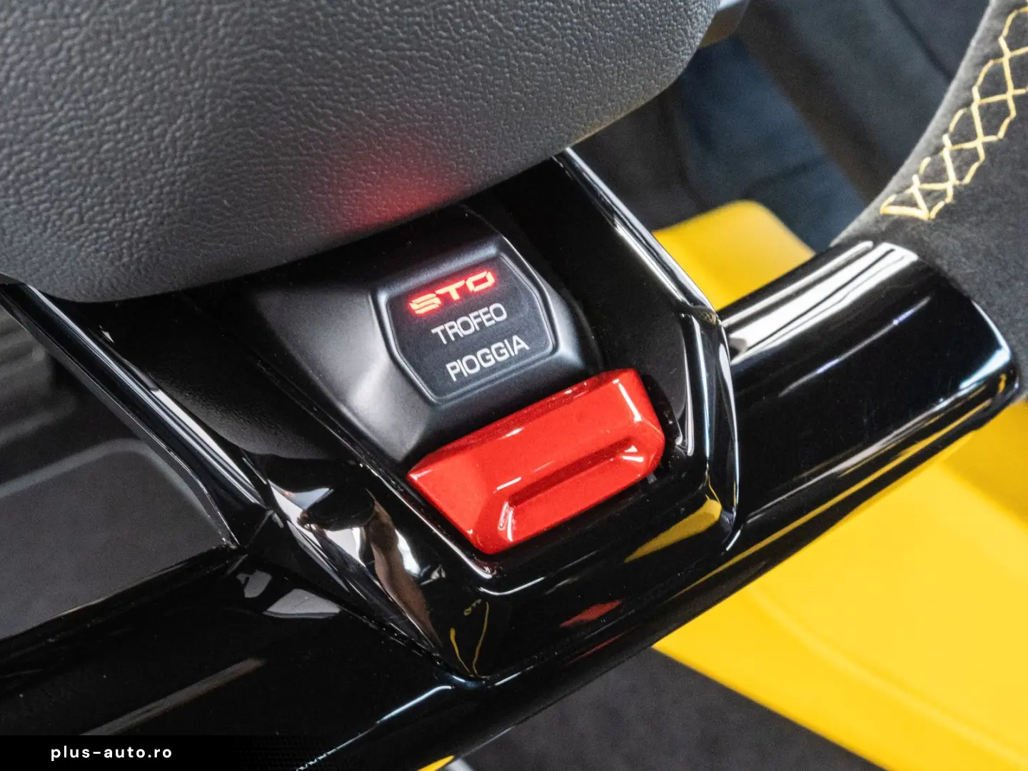 LAMBORGHINI Huracan STO Bianco Monocerus  Lifting System