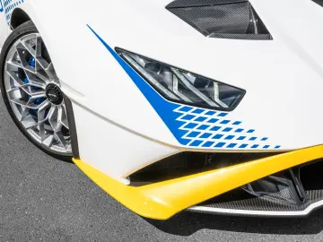 LAMBORGHINI Huracan STO Bianco Monocerus  Lifting System