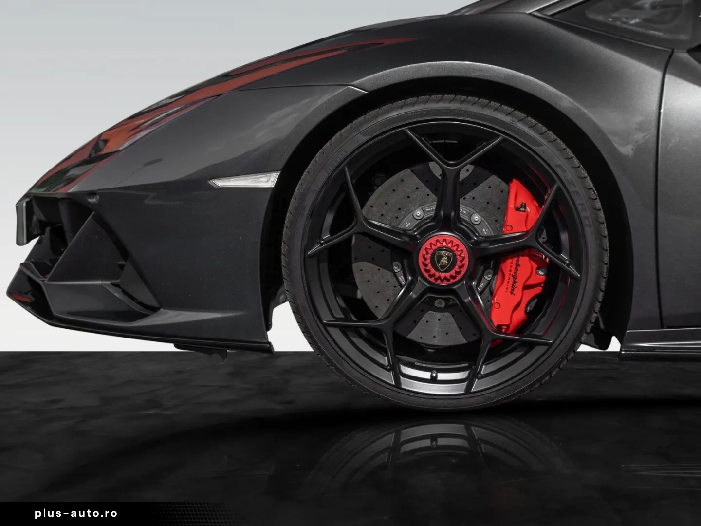 LAMBORGHINI Huracán EVO Spyder   Sensonum   Lift System