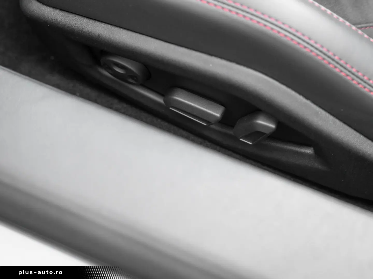 LAMBORGHINI Huracán EVO Spyder   Sensonum   Lift System