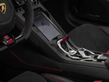 LAMBORGHINI Huracán EVO Spyder   Sensonum   Lift System