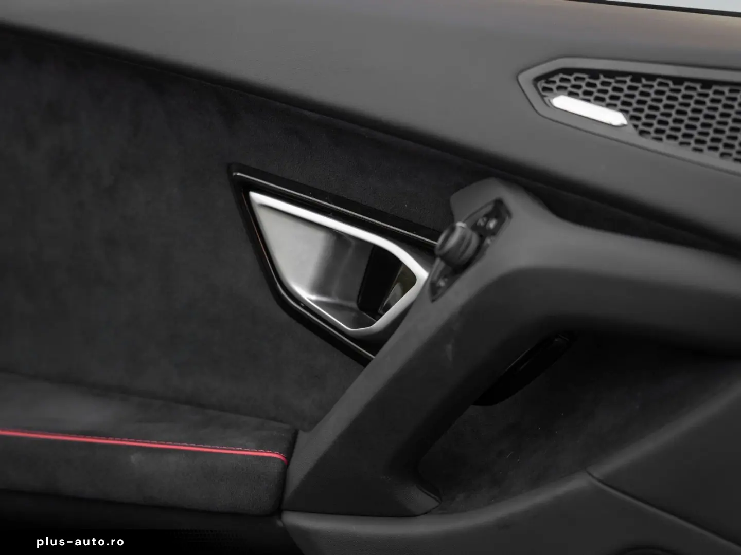 LAMBORGHINI Huracán EVO Spyder   Sensonum   Lift System