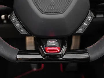 LAMBORGHINI Huracán EVO Spyder   Sensonum   Lift System