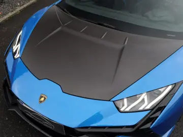 LAMBORGHINI Huracán Tecnica  LIFT CARBON KAMERA BÜGEL STYLE