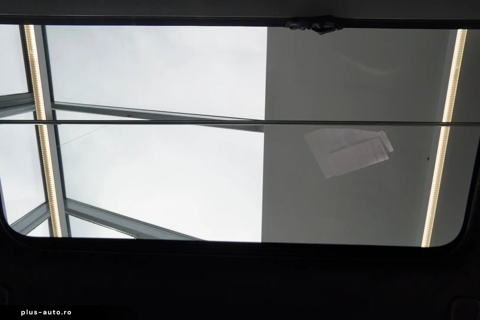 LAND ROVER Range Rover Sport D300 Dynamic HSE